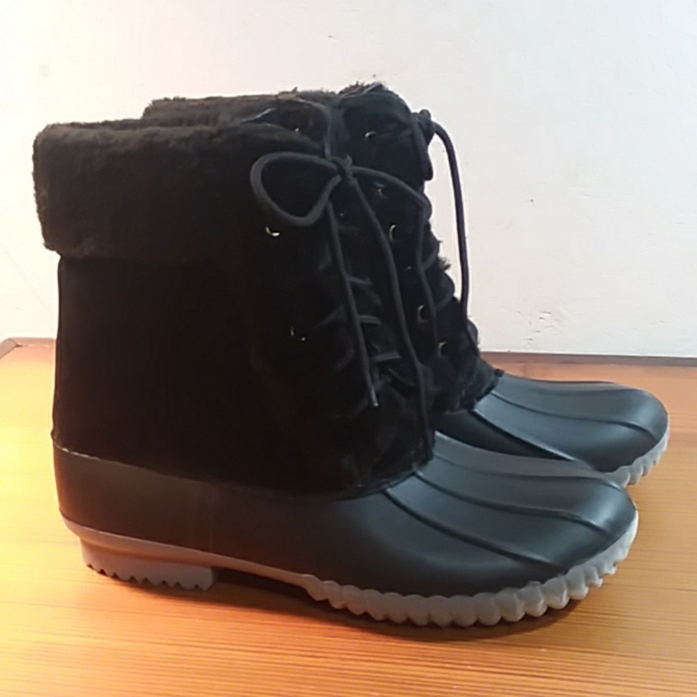 Cape Robbin duck boots